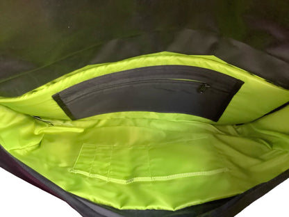 Duffle And Weekender Designer By Cma. Size: Large