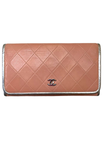 Wallet Luxury Designer By Chanel. Size: Large