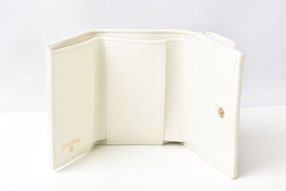 Top Quality Chanel Caviar Skin Boy Top Quality Chanel Mini Wallet Off White Gold