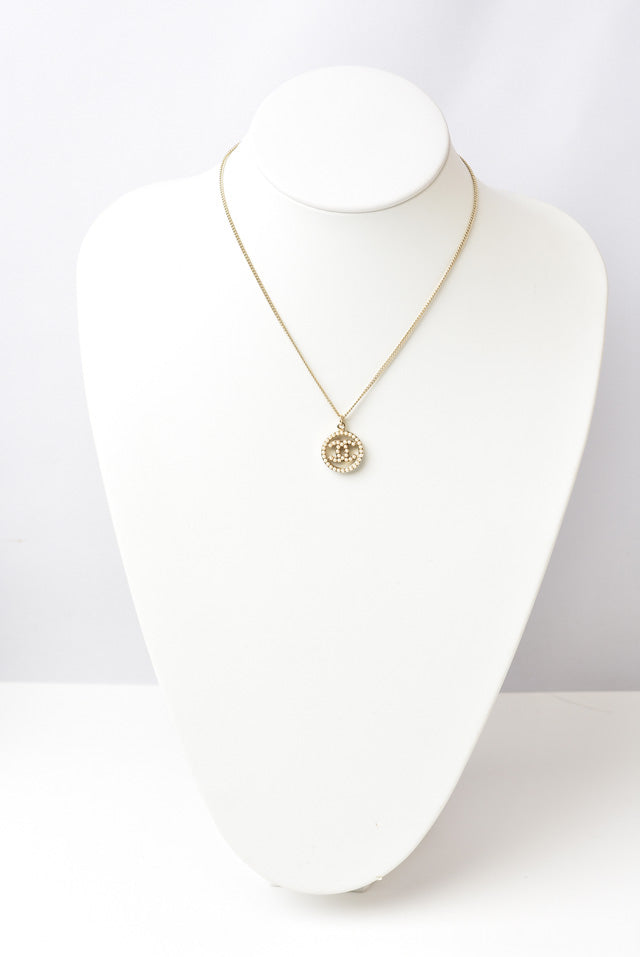 Top Quality Chanel Metal Fake Pearl Necklace Pendant