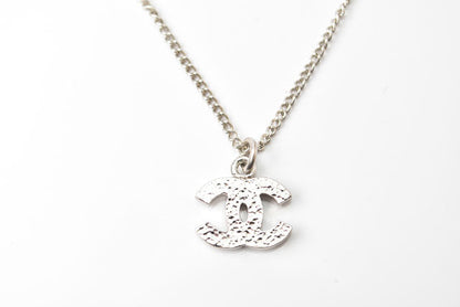 Top Quality Chanel Necklace/Pendant with Rhinestones. Silver/White. 42cm
