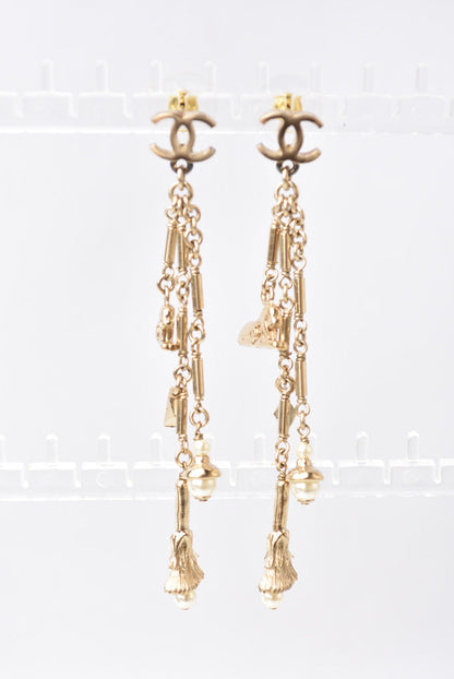 Top Quality Chanel Swing Earrings Sphinx Dress Pearl Motif Gold