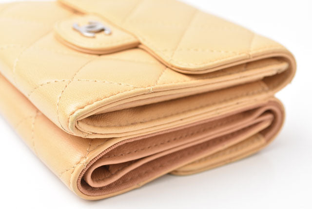 Top Quality Chanel Lambskin Trifold Wallet A82288 Beige/Silver