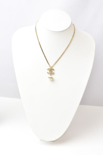 Top Quality Chanel Necklace/Pendant CC Pearl Motif Gold