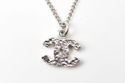 Top Quality Chanel Metal Rhinestone Necklace Pendant