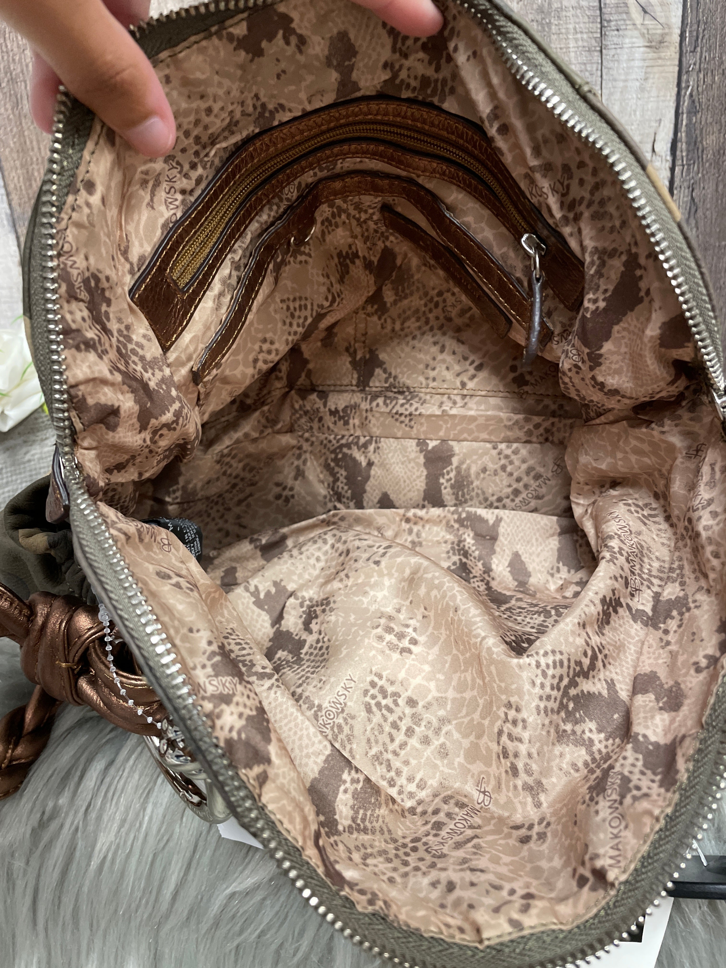 Handbag Designer B. Makowsky. Size Medium