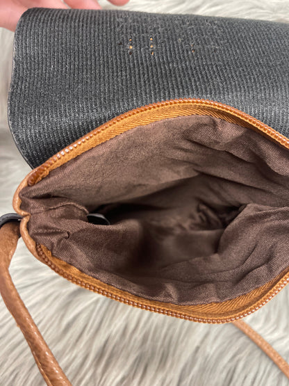 Crossbody By Universal Thread. Size: Small