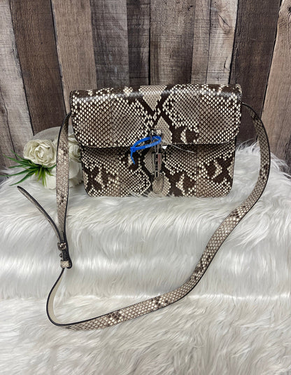 Crossbody Luxury Designer Gucci. Size Medium