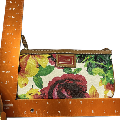 Wristlet By Nine West. Size: Medium