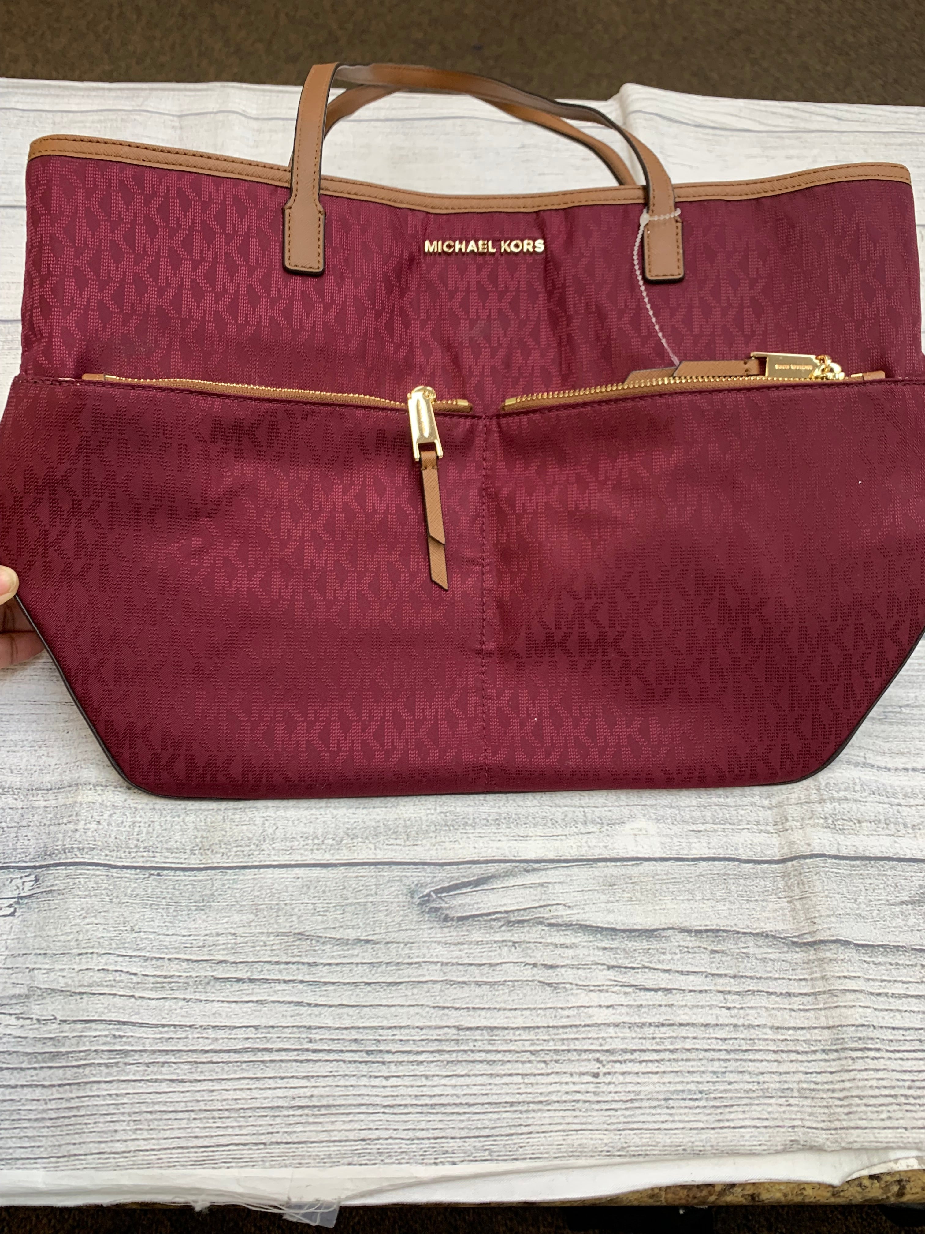 Handbag Michael Kors. Size Large