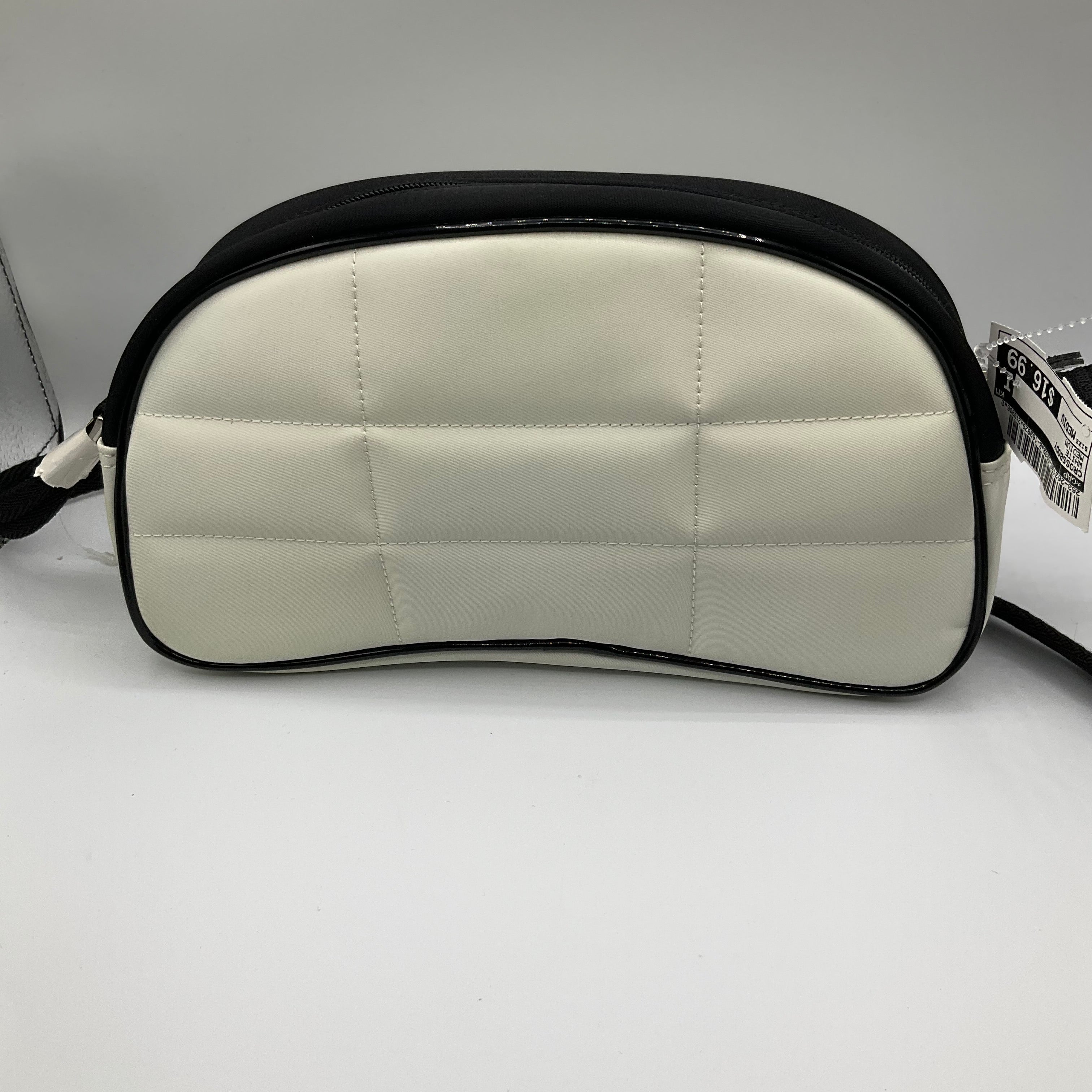 Crossbody By Gap. Size: Medium
