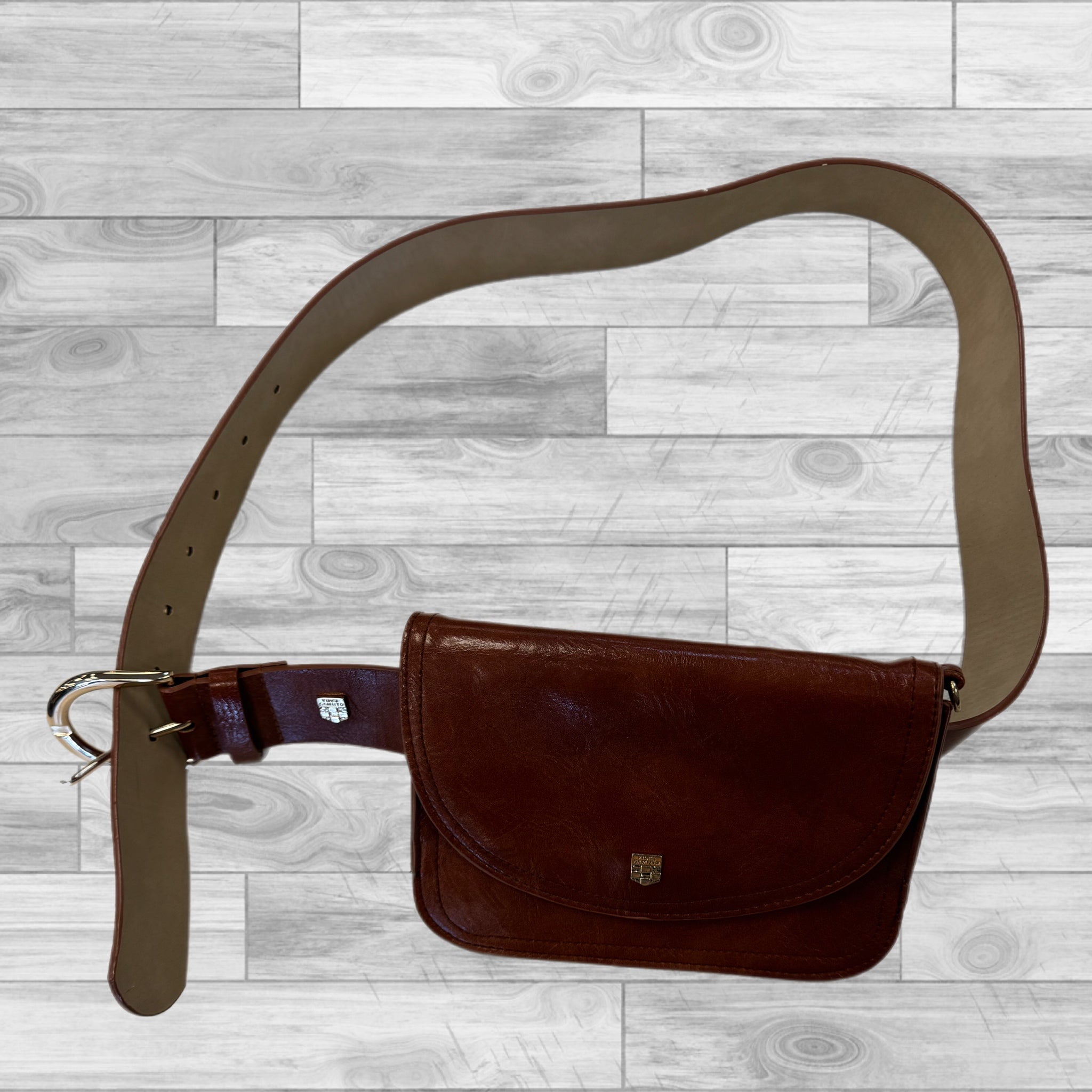 Belt Bag Vince Camuto. Size Small