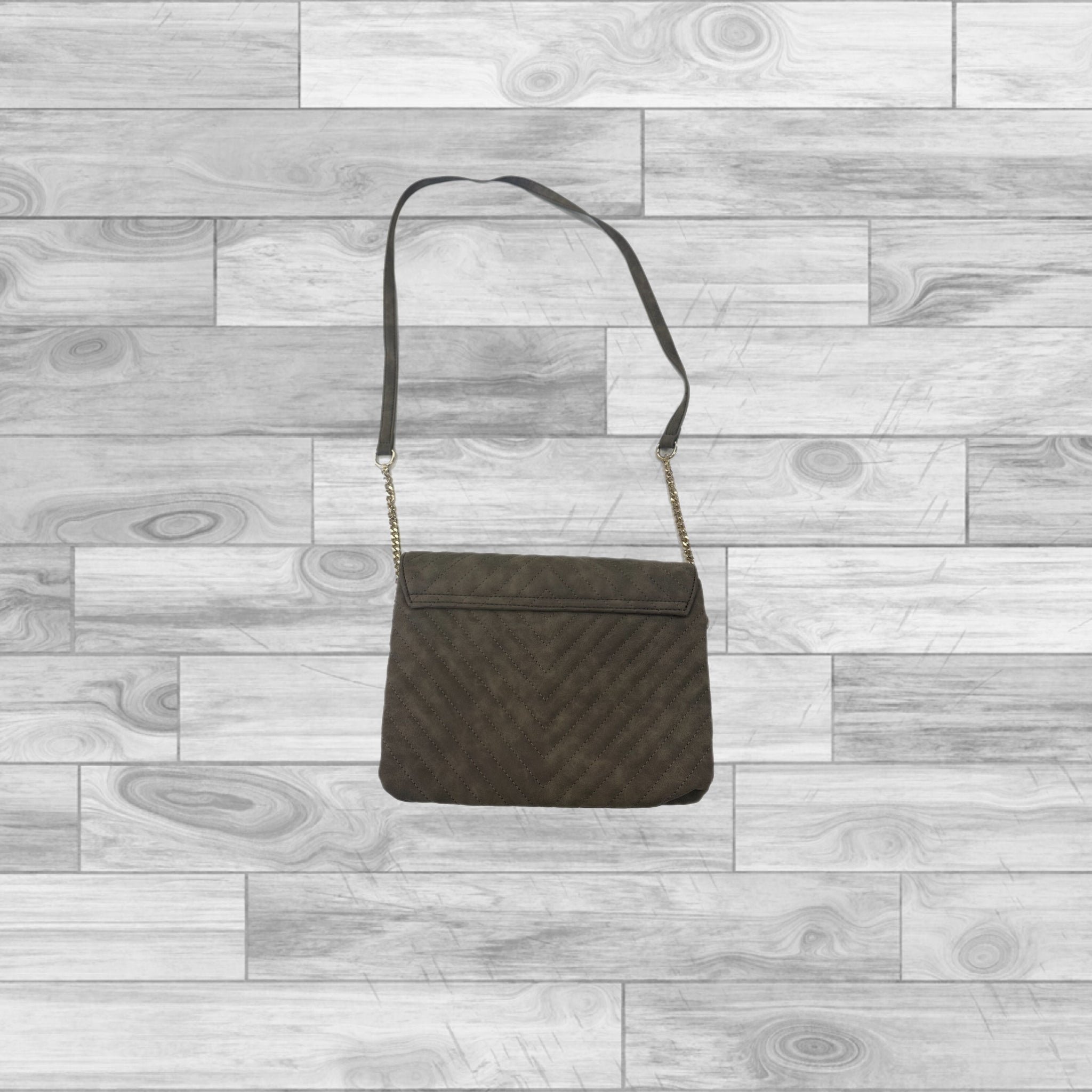Crossbody Clothes Mentor. Size Medium