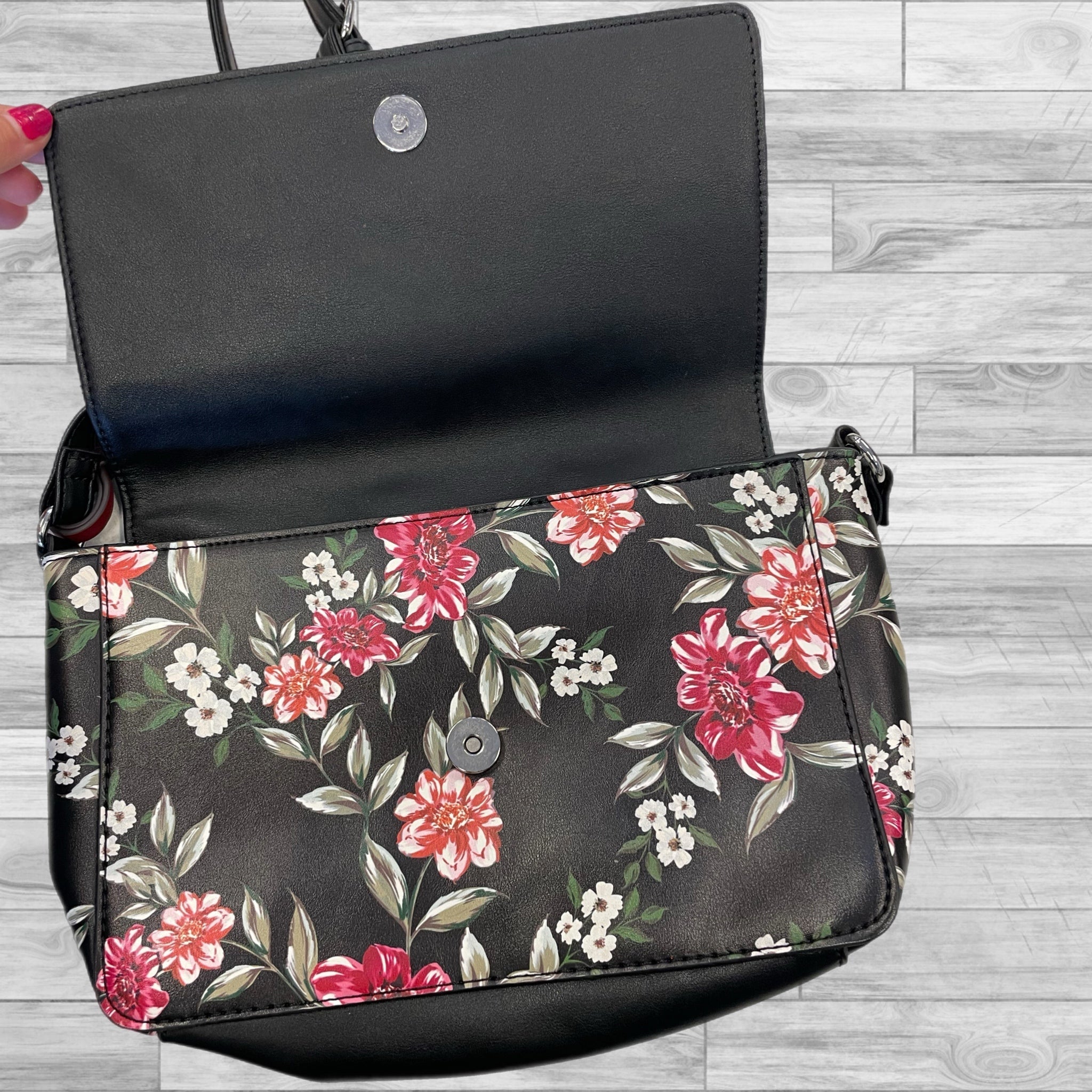 Crossbody By Nine West. Size: Medium