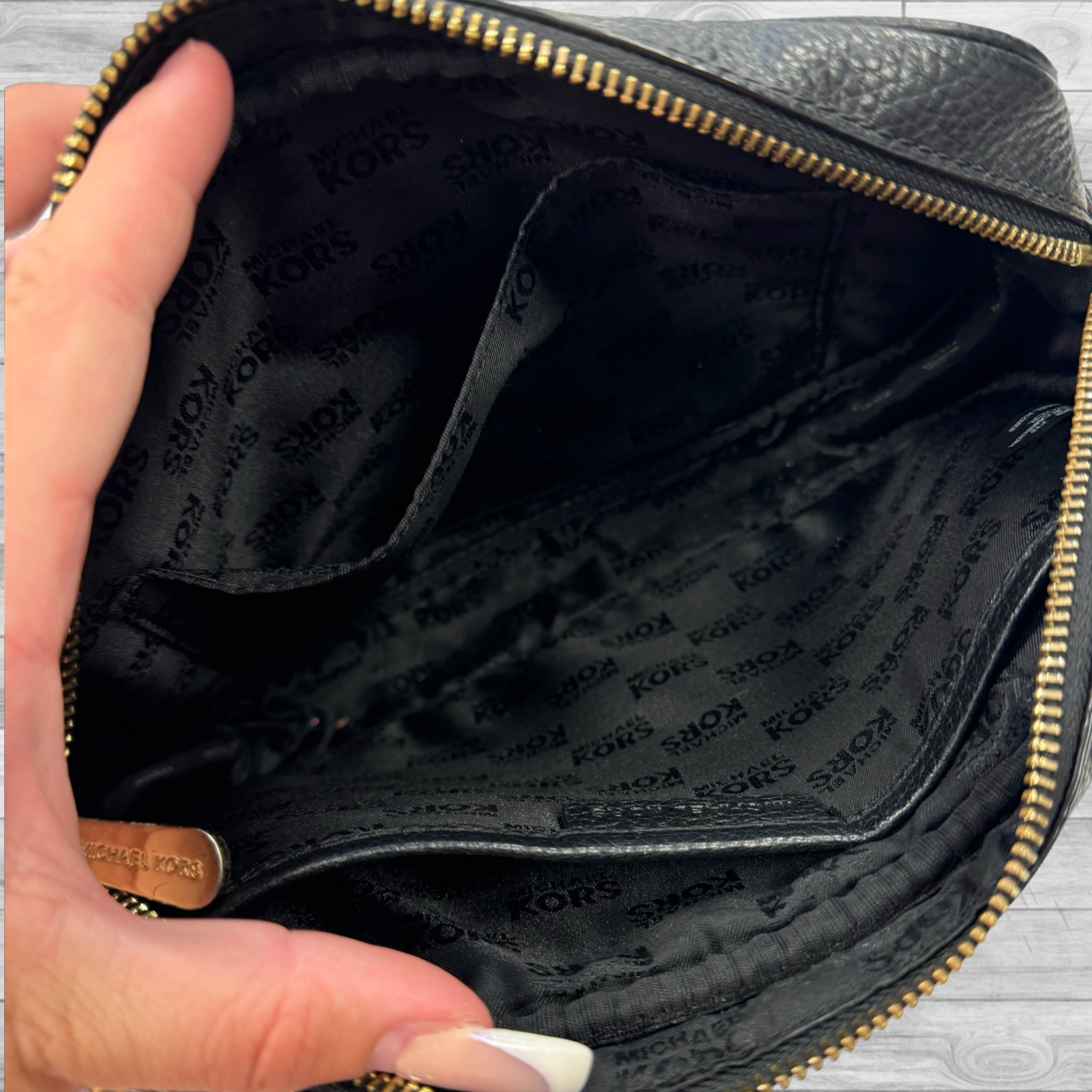 Crossbody Michael Kors. Size Small