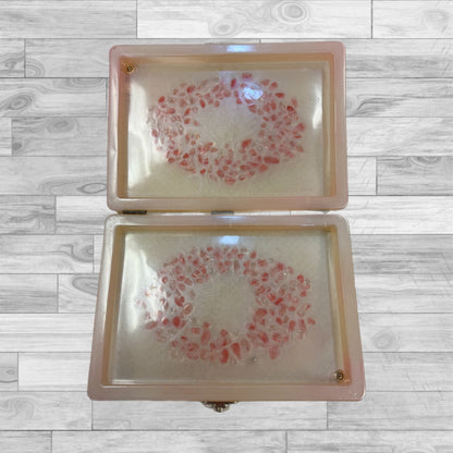 Handbag By Clothes Mentor. Size: Medium