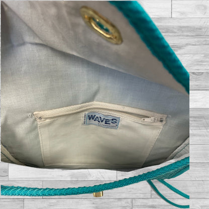 Crossbody By Cmc. Size: Medium