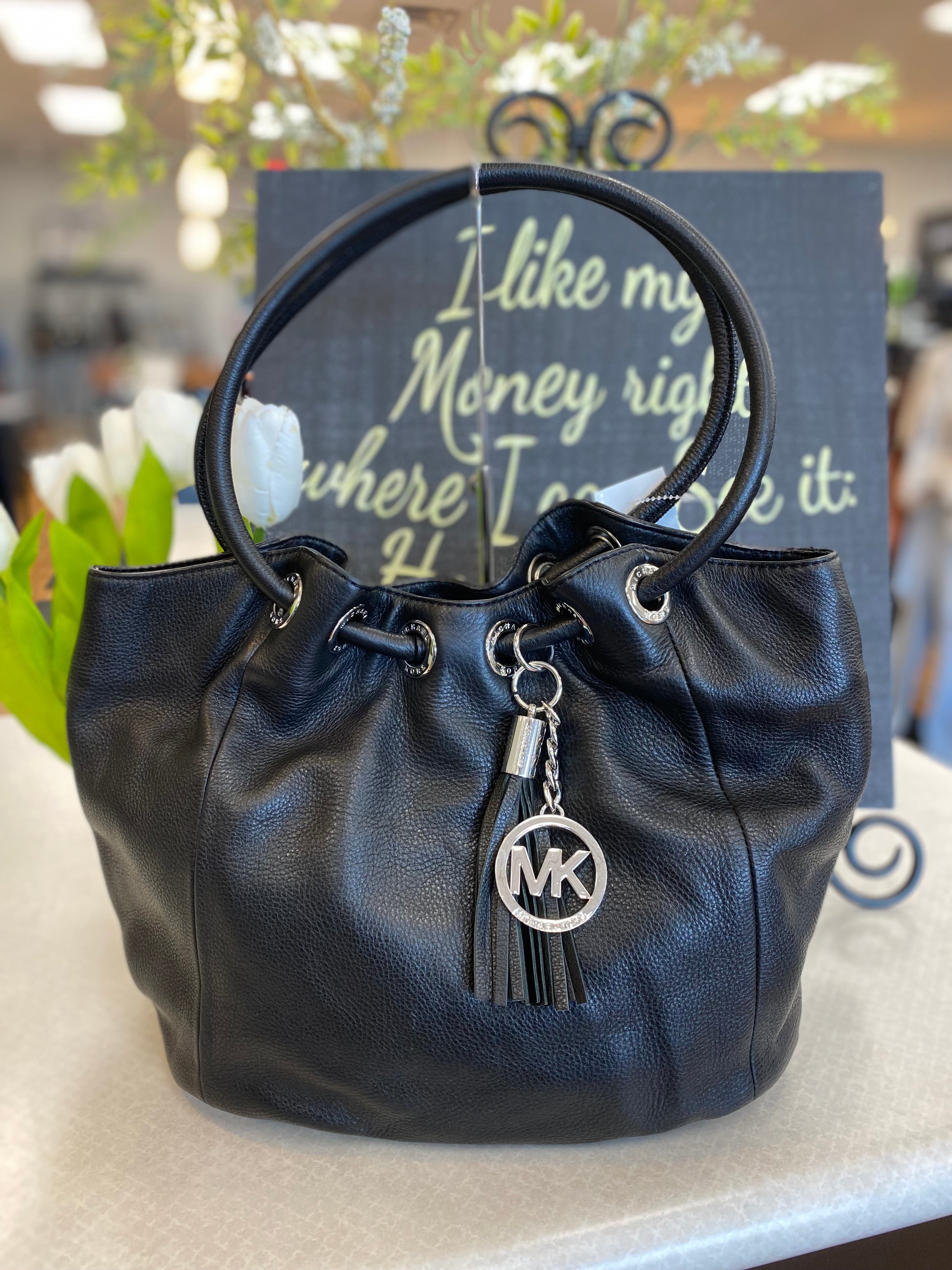 Handbag Designer Michael Kors. Size Medium