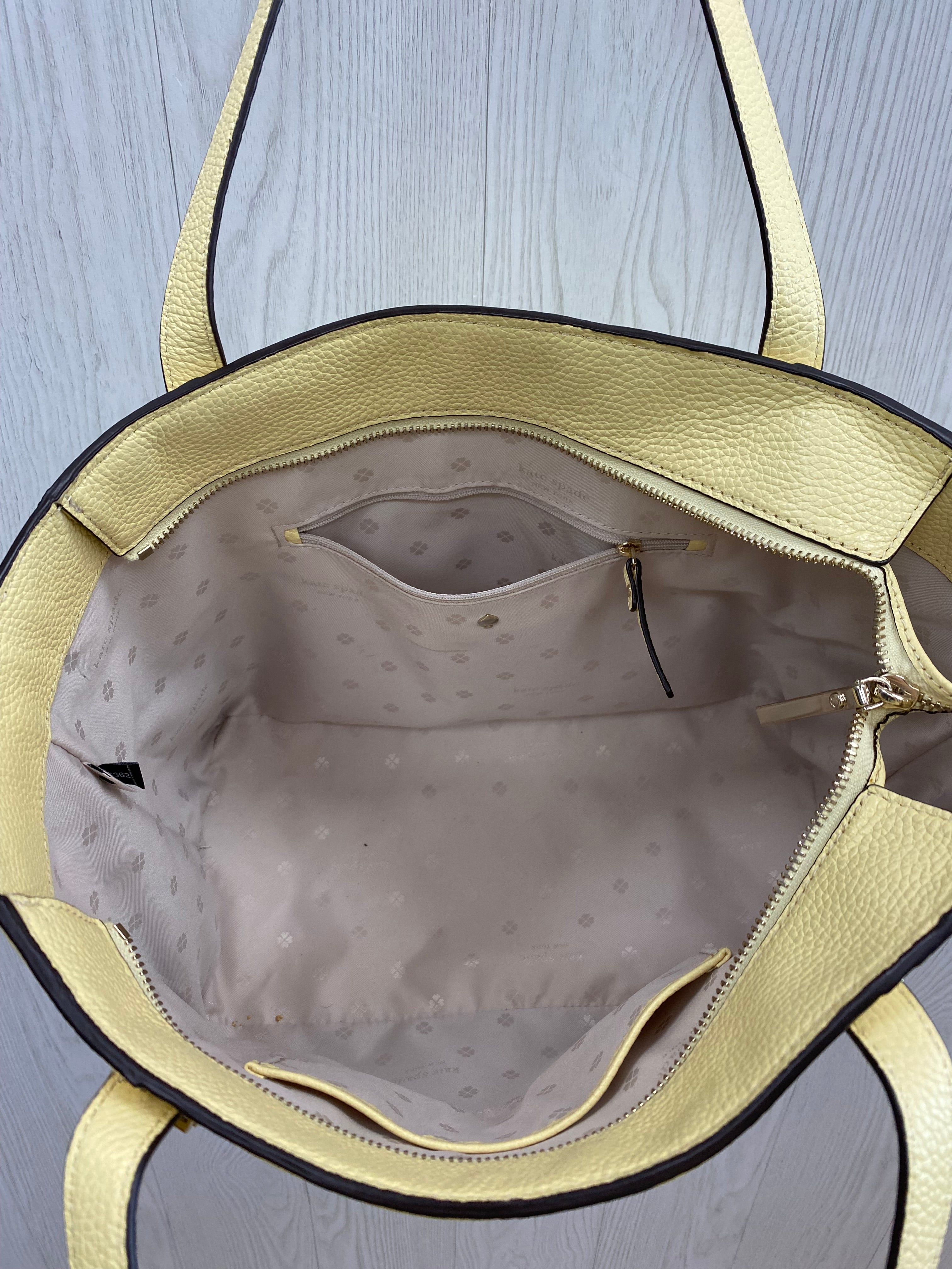 Tote Designer By Kate Spade. Size: Large