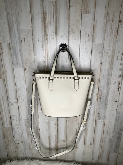 Crossbody Designer Nanette Lepore. Size Medium