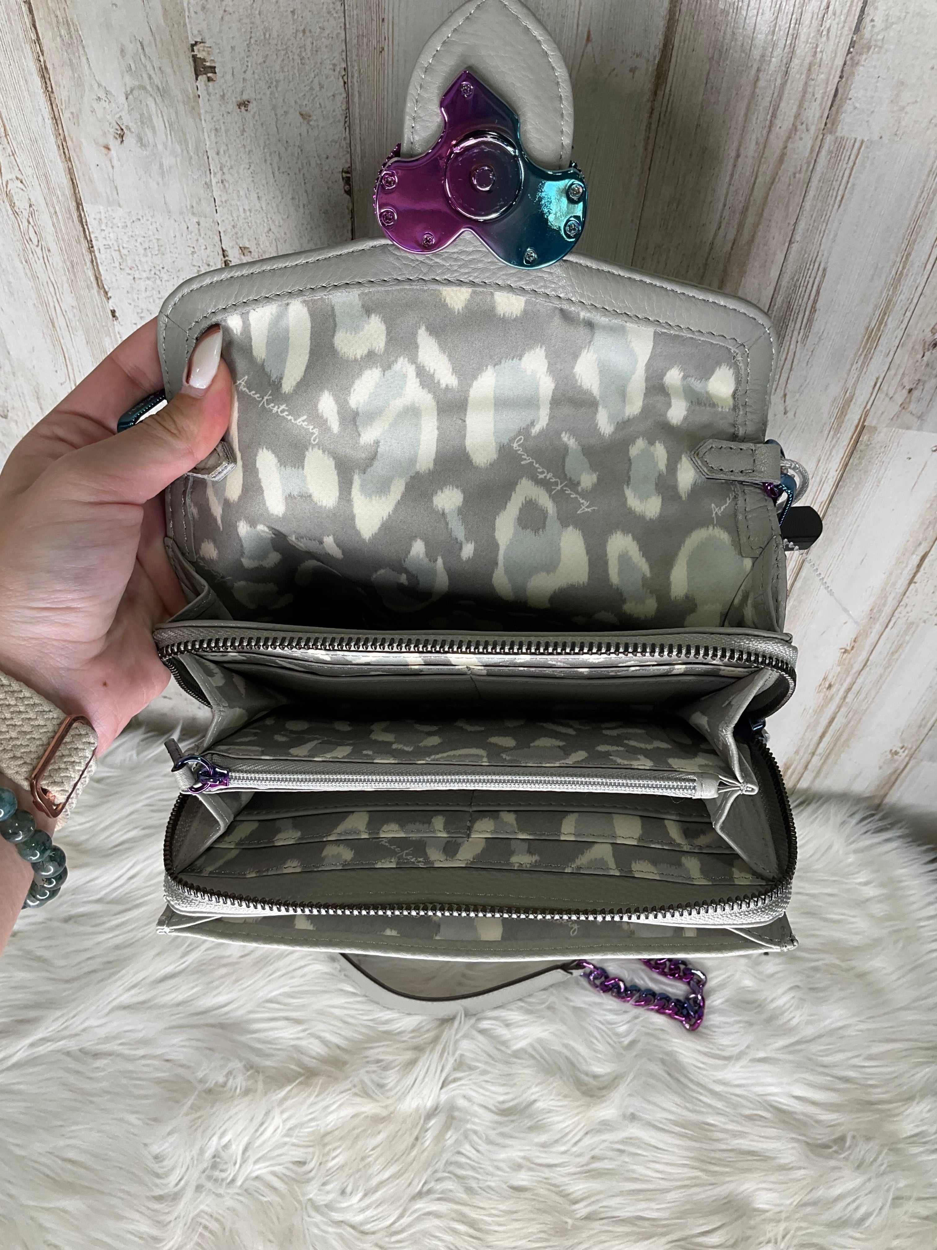 Crossbody Aimee Kestenberg. Size Medium