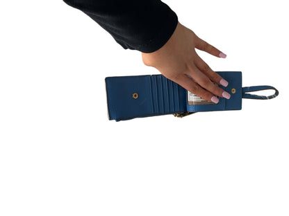 Wristlet By Anne Klein. Size: Small