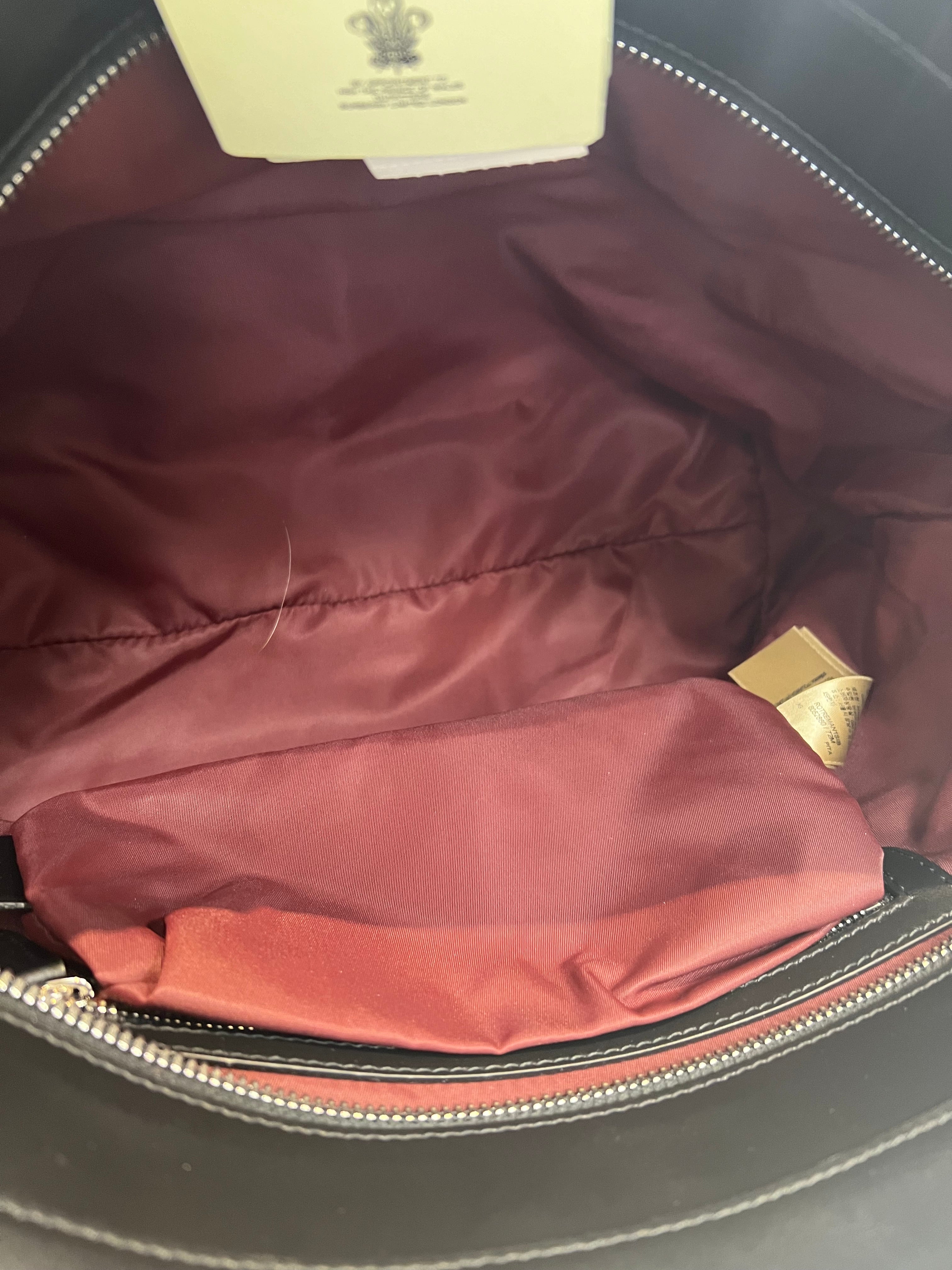 Tote Luxury Designer By Burberry. Size: Medium