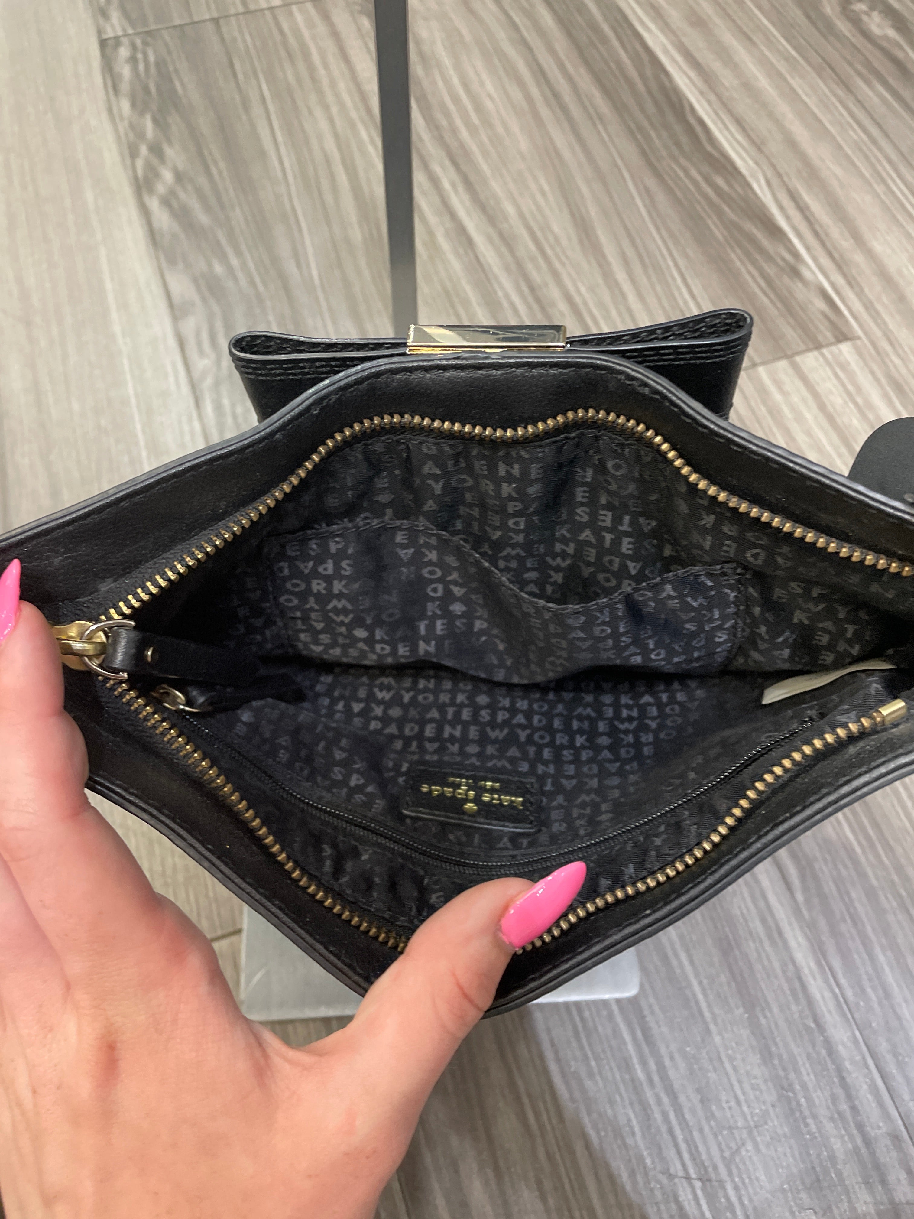 Crossbody Designer Kate Spade. Size Medium