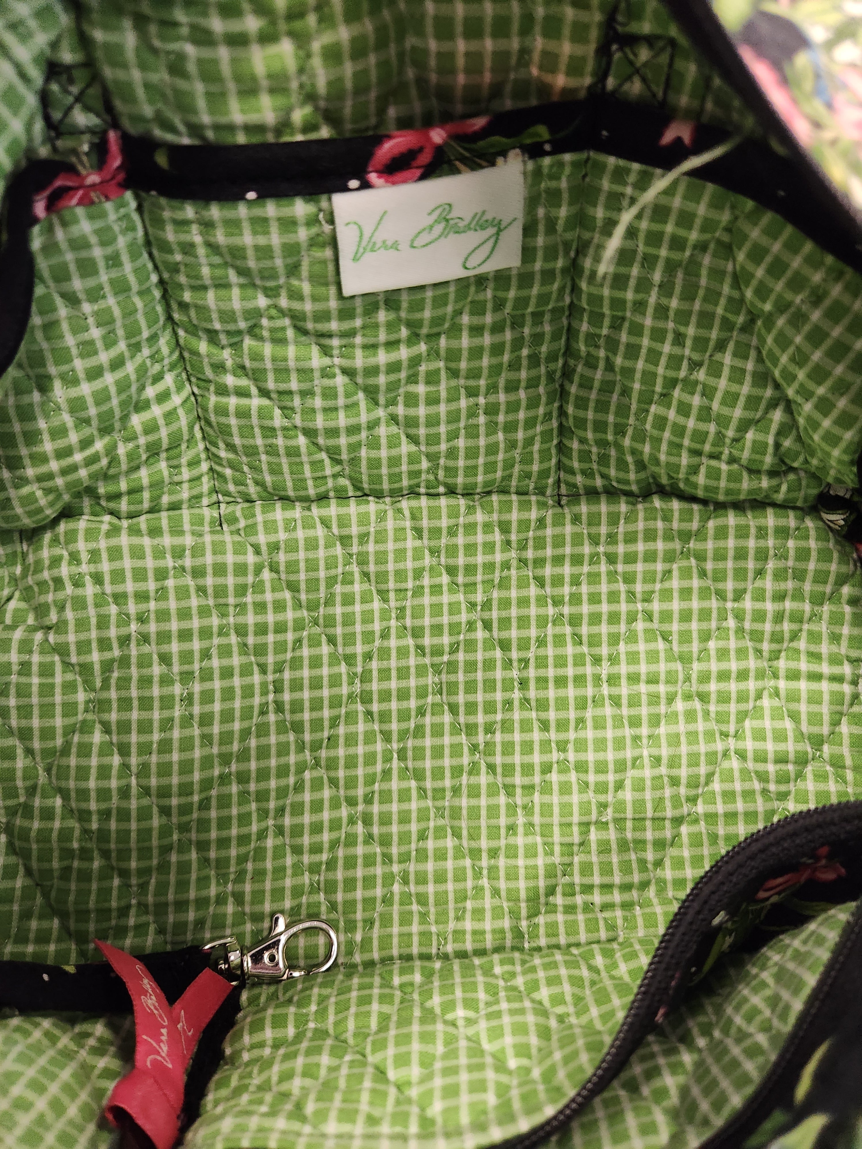Handbag By Vera Bradley. Size: Medium