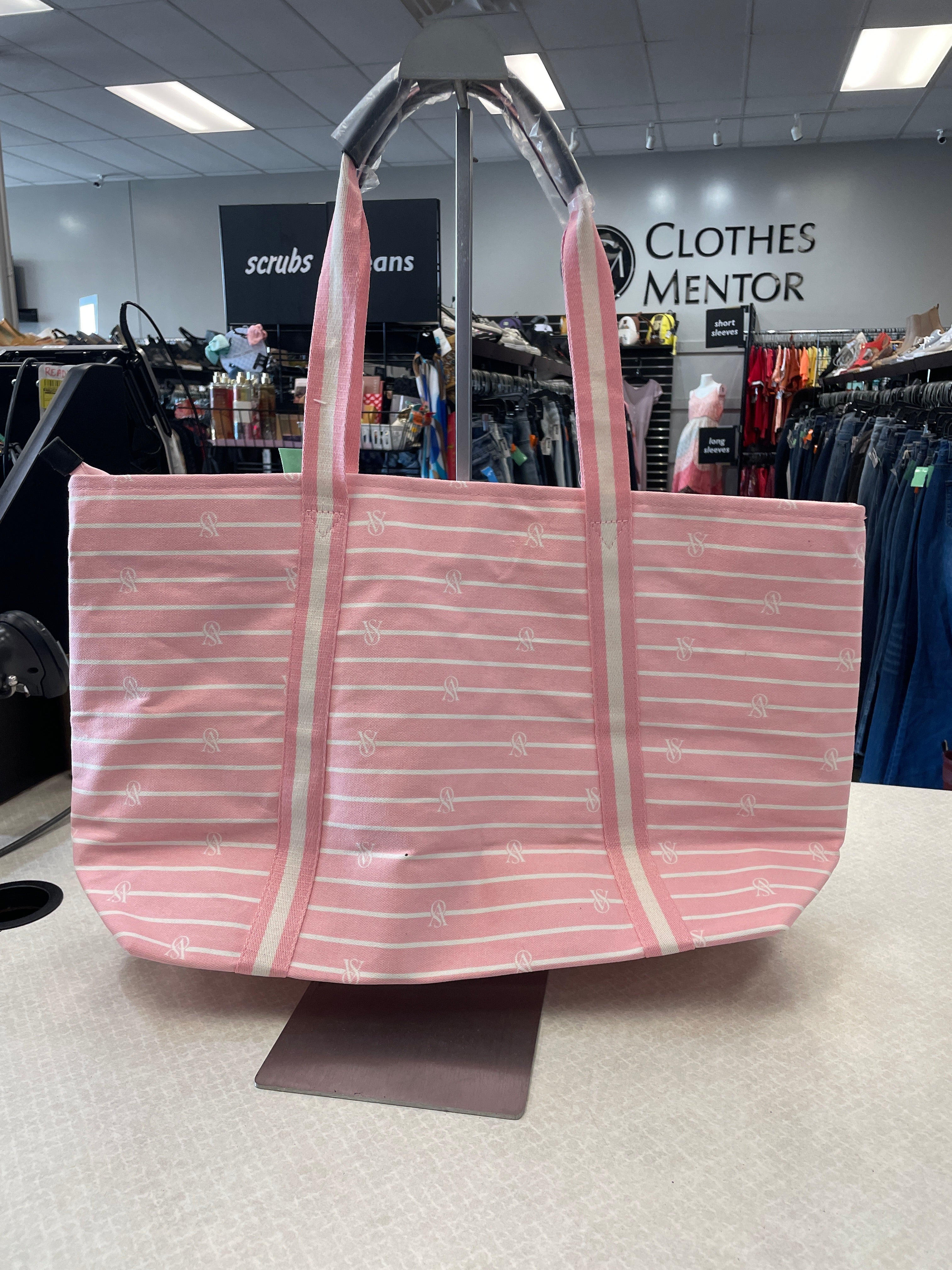 Tote Victorias Secret. Size Large