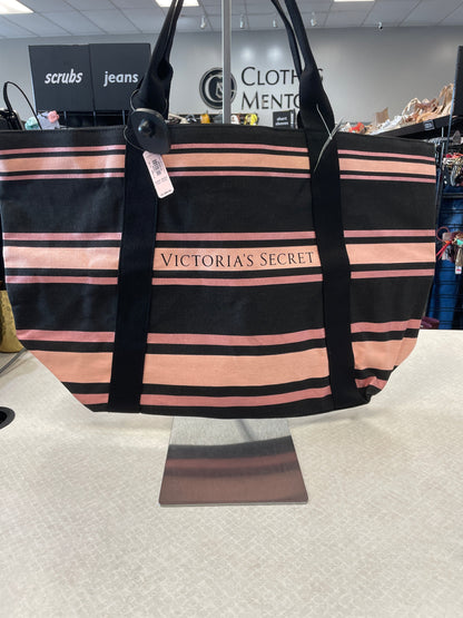 Tote Victorias Secret. Size Large