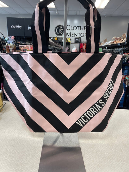 Tote Victorias Secret. Size Large