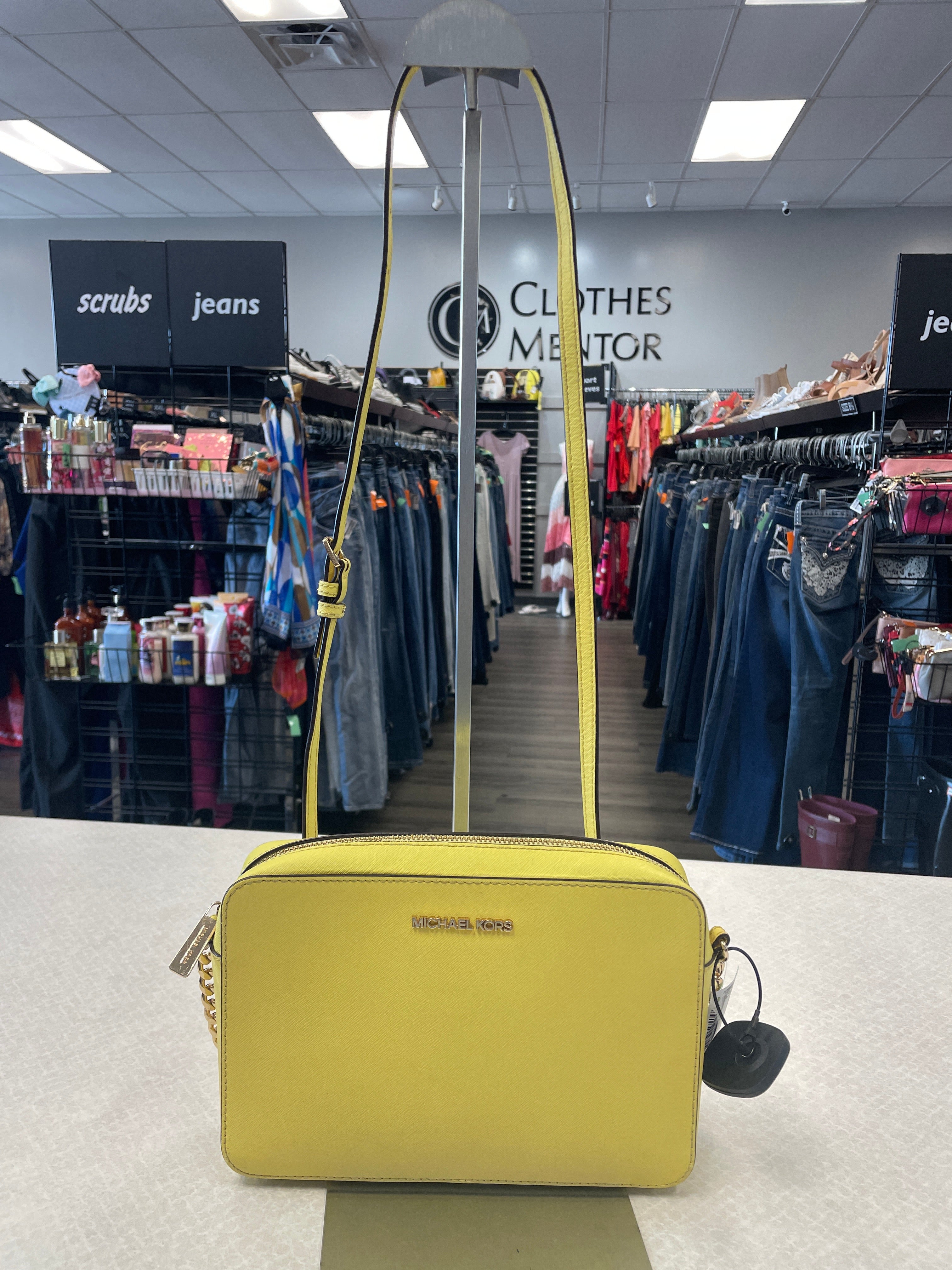 Crossbody Designer Michael Kors. Size Small