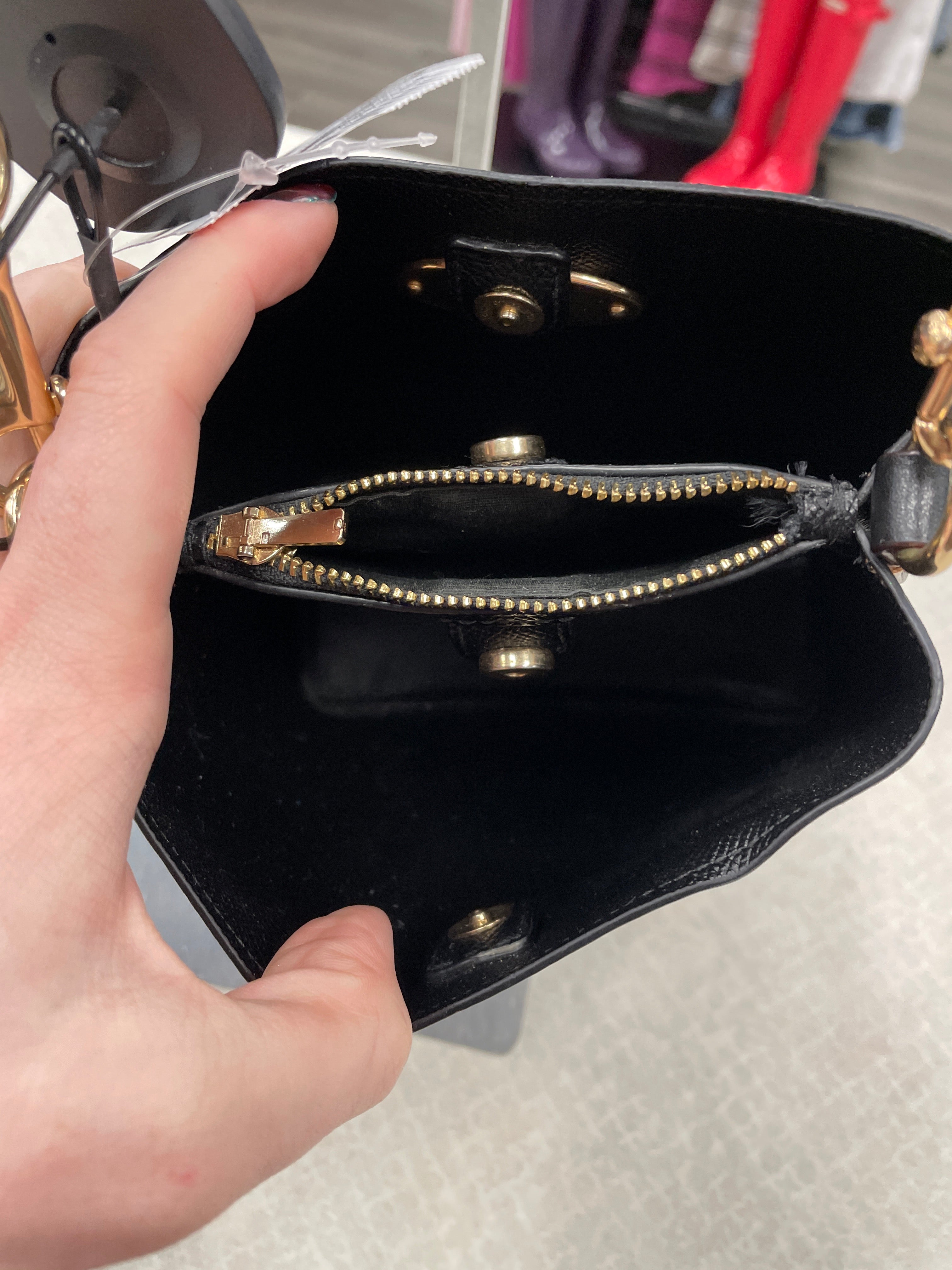 Crossbody Designer By Coach. Size: Small