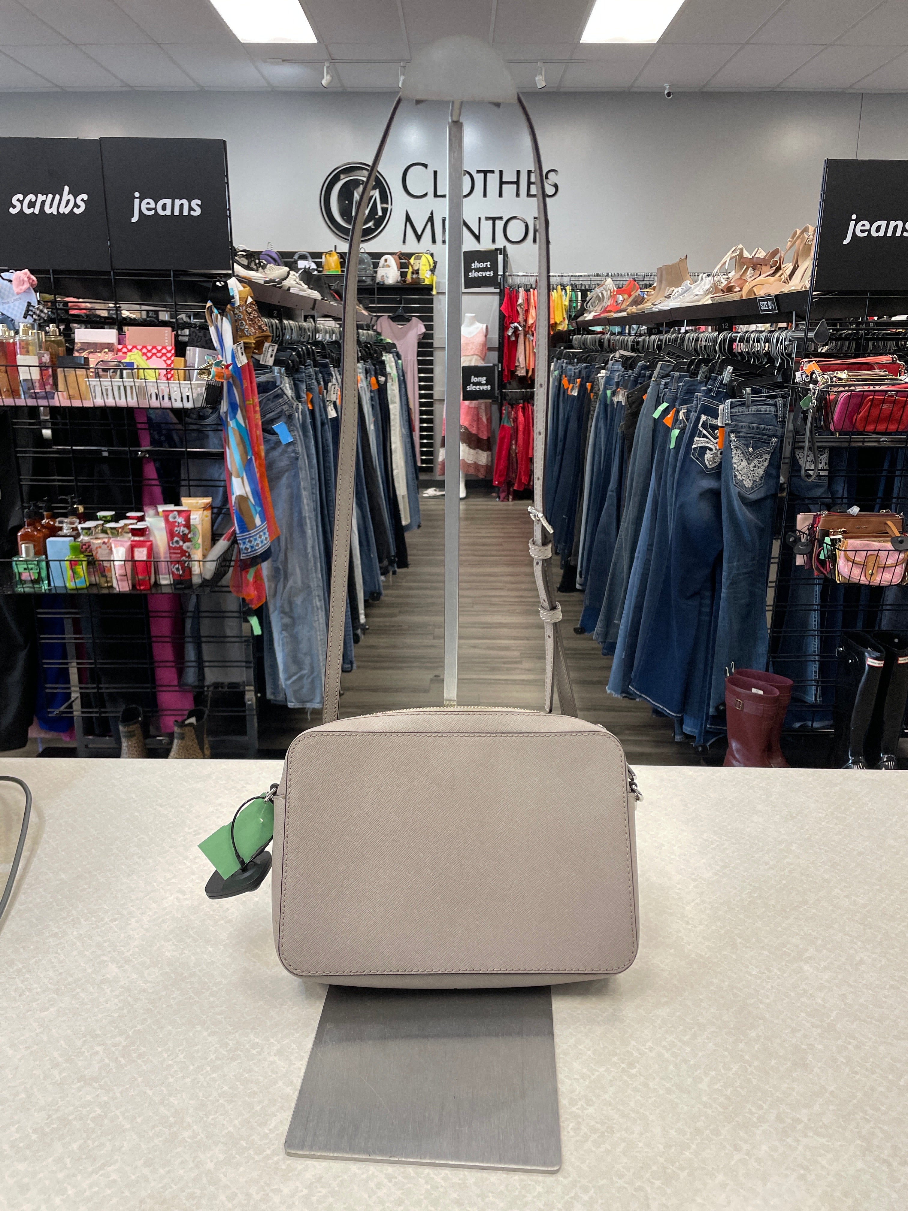 Crossbody Designer Michael Kors. Size Medium