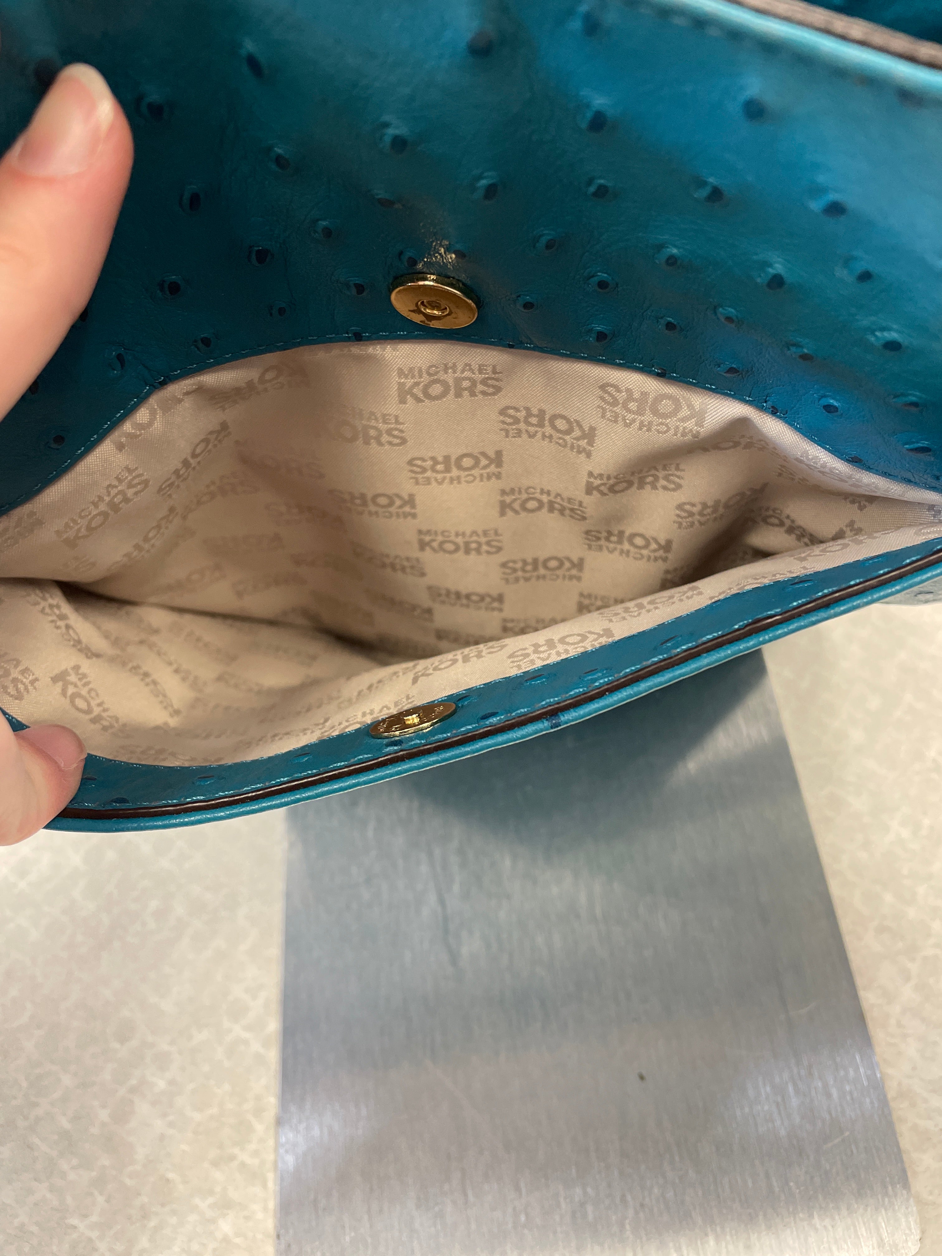 Crossbody Designer Michael Kors. Size Medium