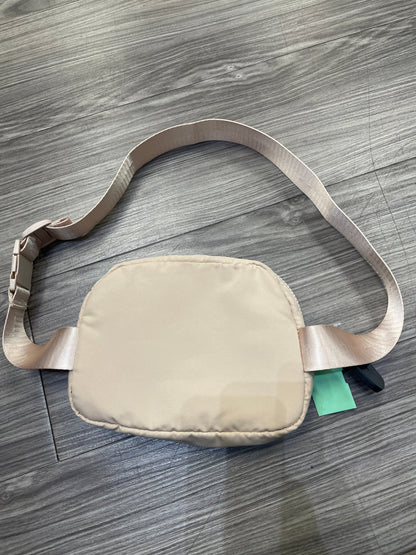 Belt Bag By Apana. Size: Medium