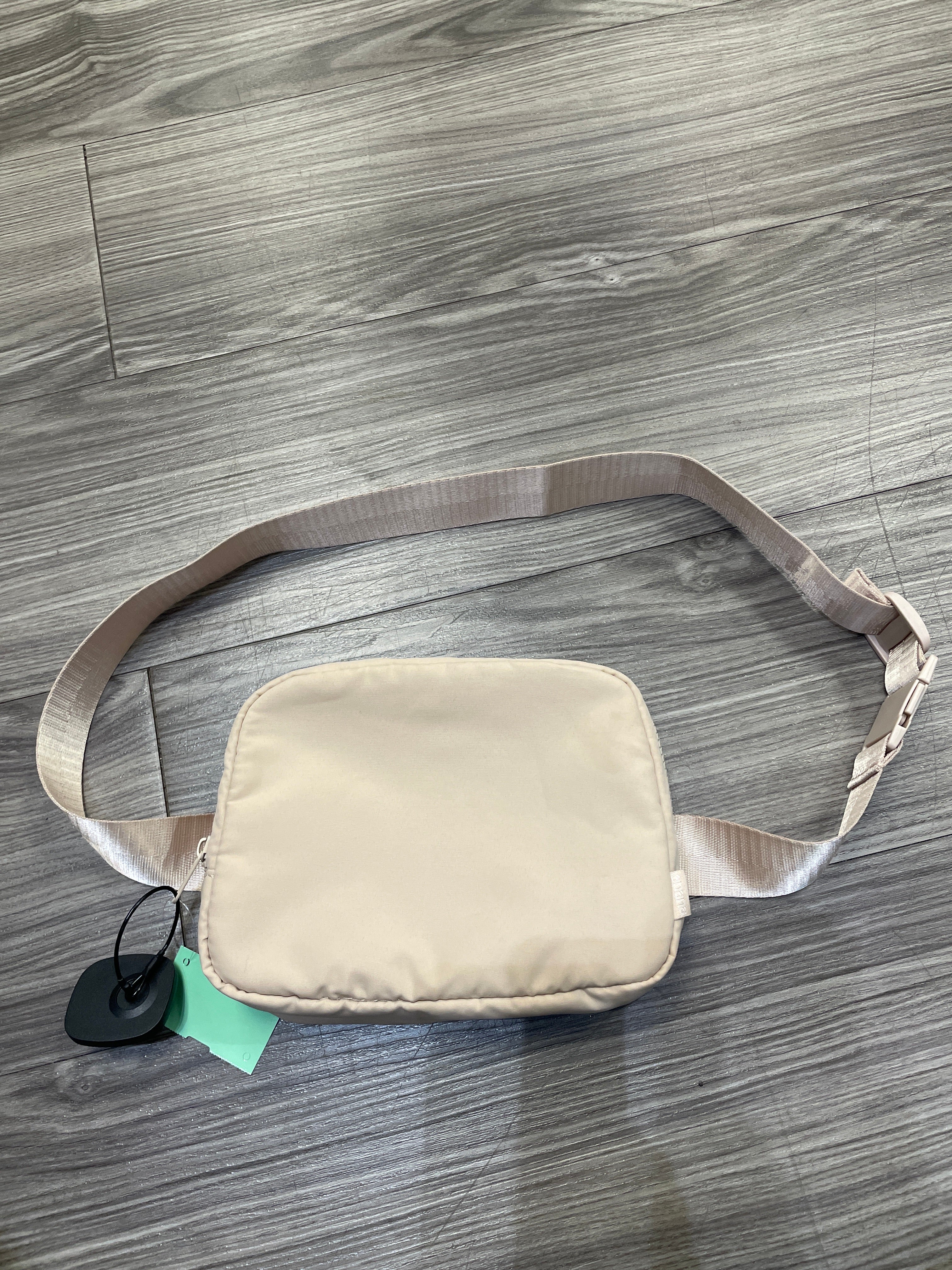 Belt Bag By Apana. Size: Medium