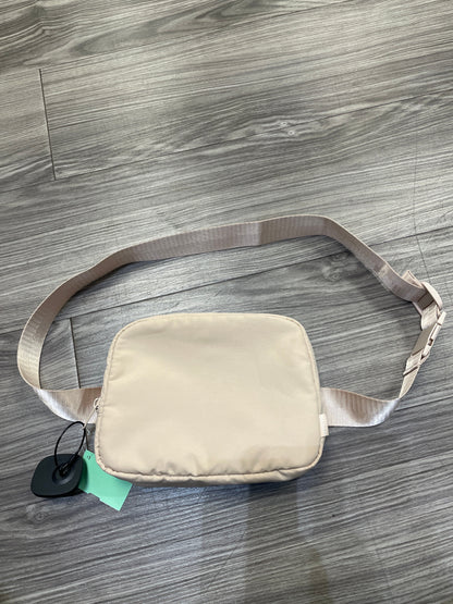 Belt Bag By Apana. Size: Medium