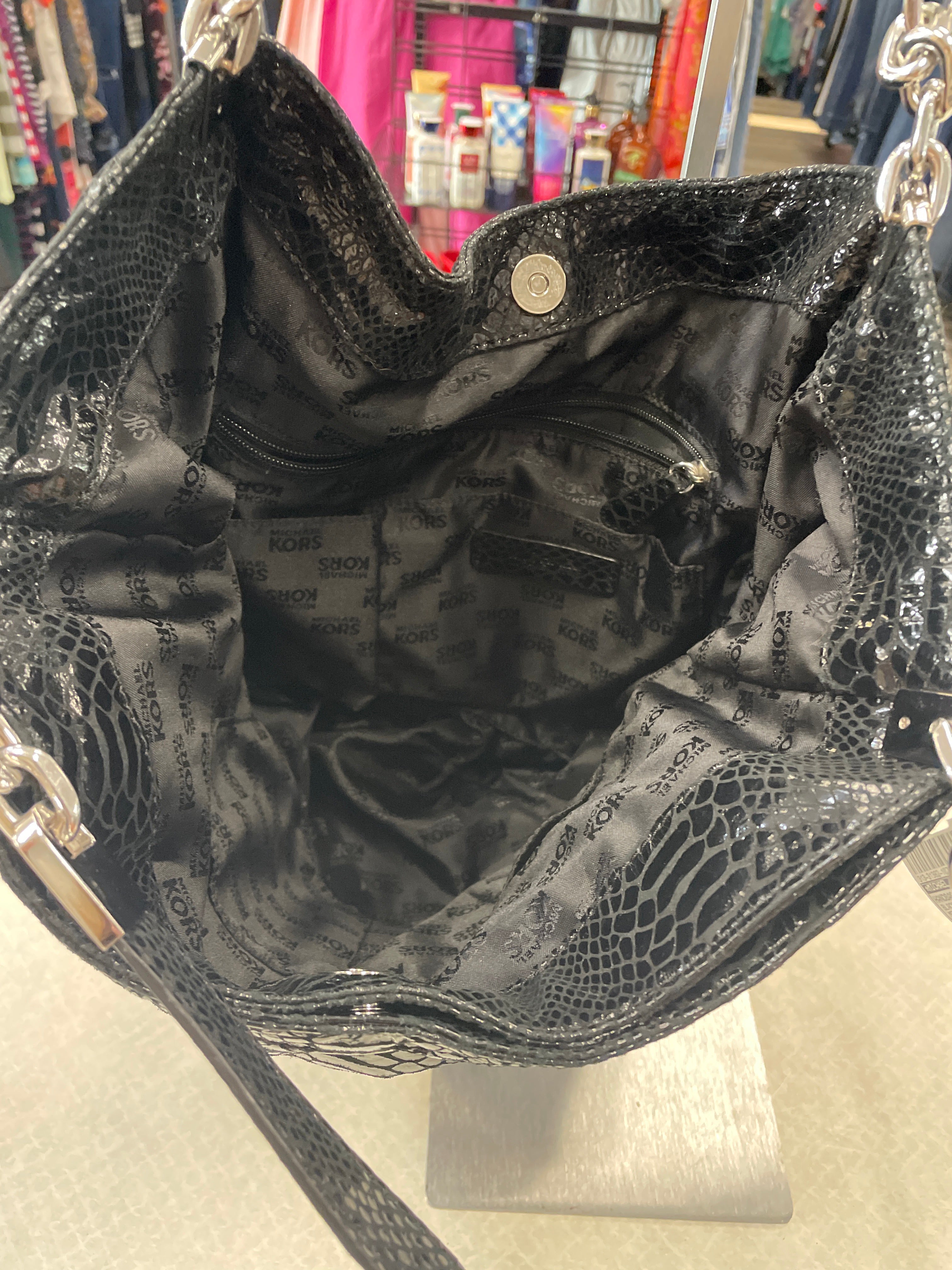 Handbag Designer By Michael Kors. Size: Medium