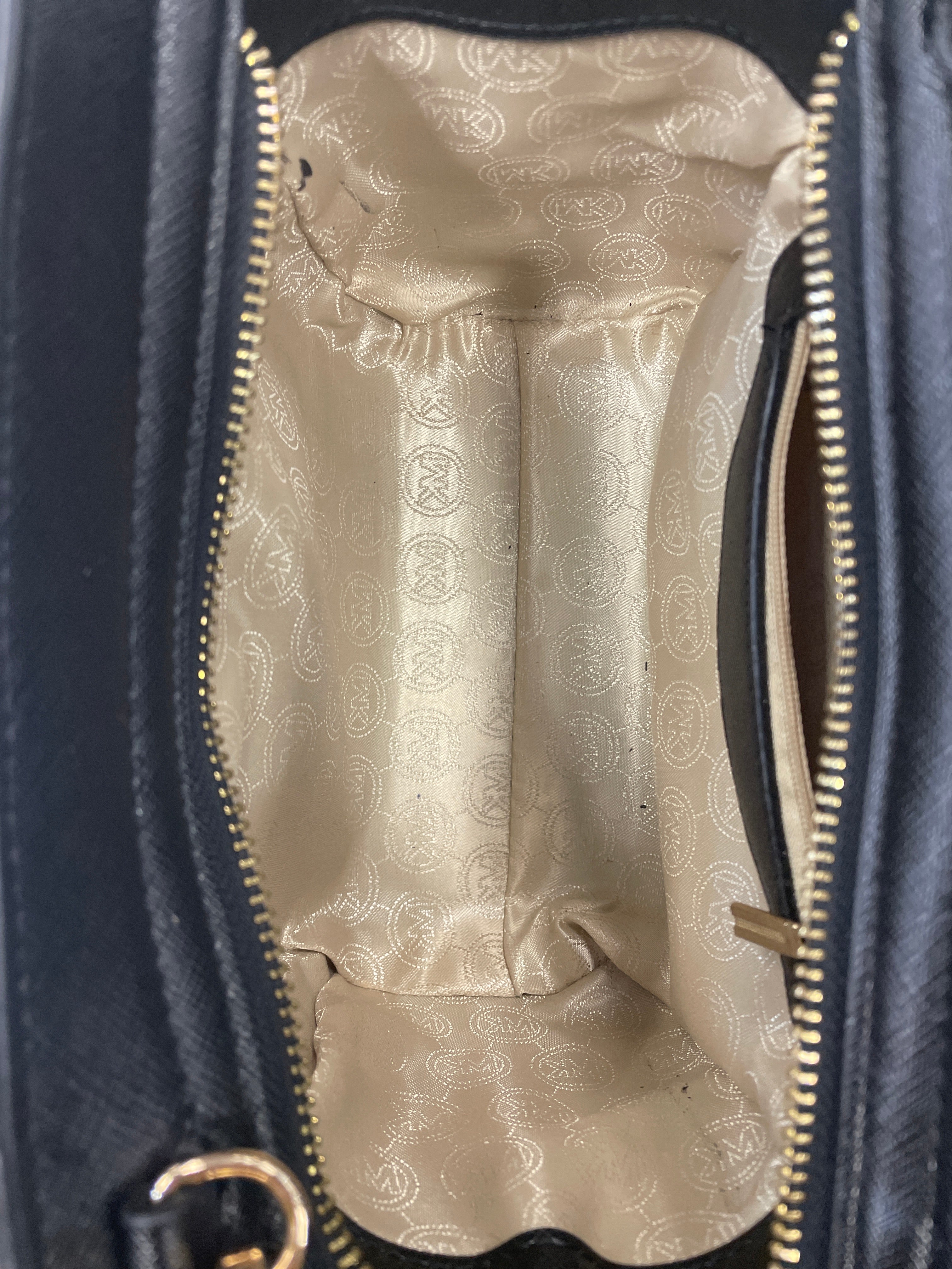 Handbag Designer By Michael Kors. Size: Small