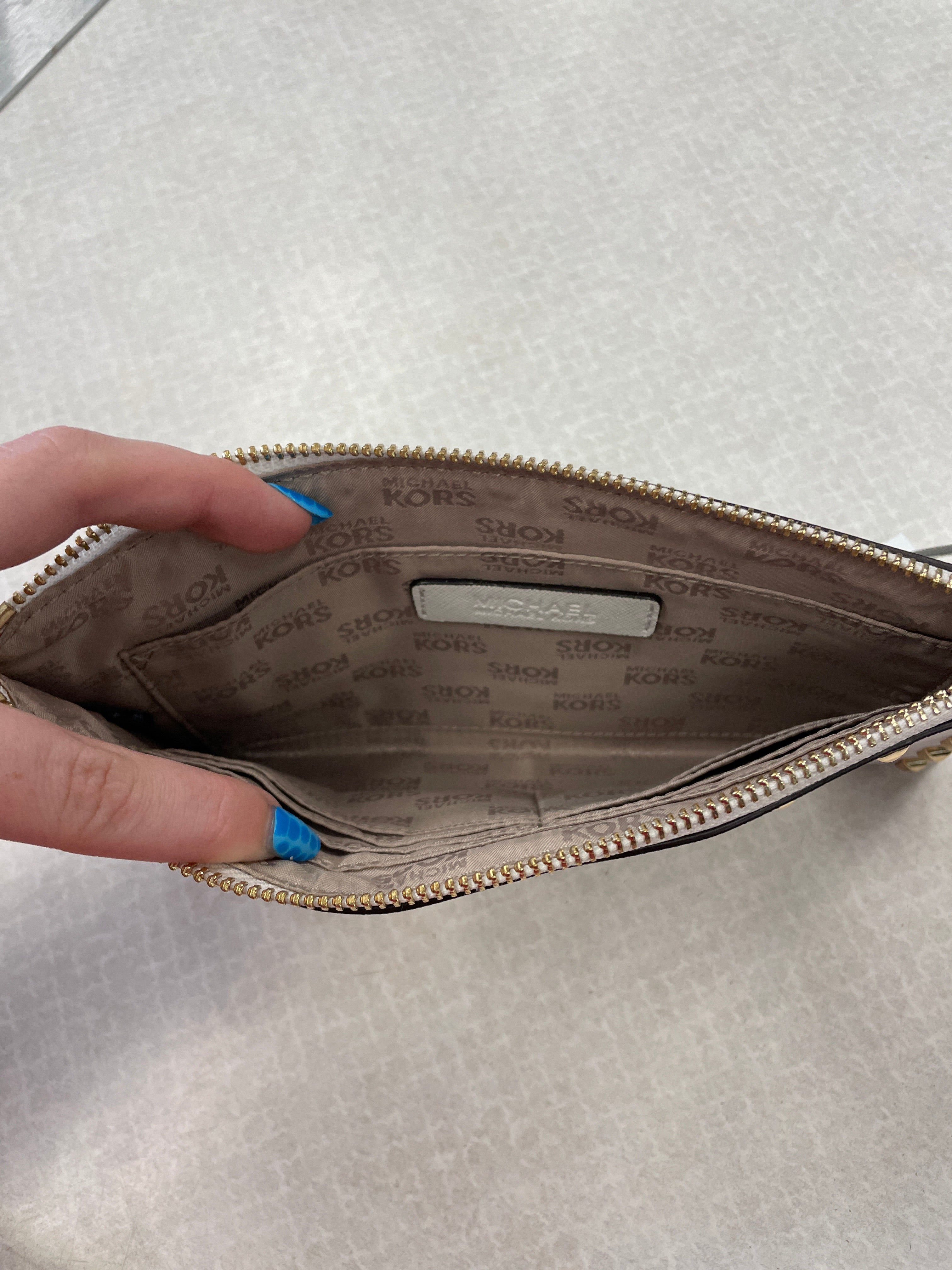 Wristlet Designer By Michael Kors. Size: Medium