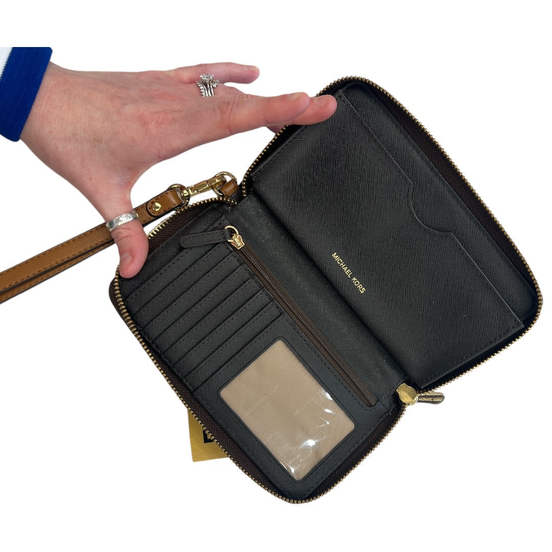 Wristlet Designer By Michael By Michael Kors. Size: Medium