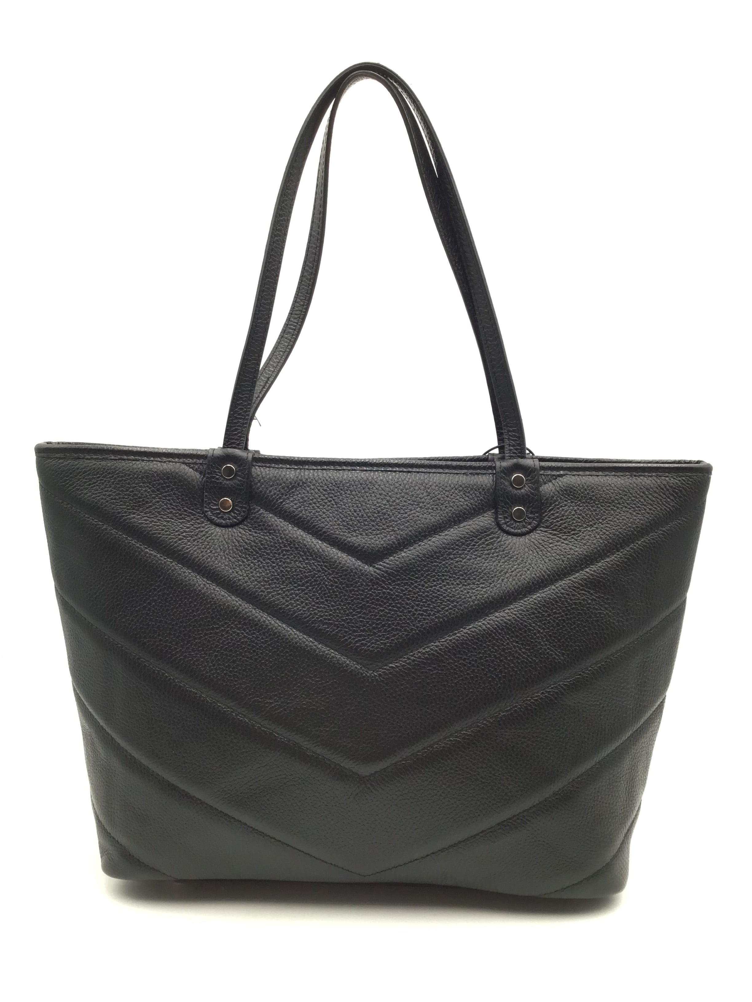 Tote By Clothes Mentor. Size: Large