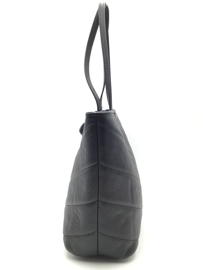 Tote By Clothes Mentor. Size: Large