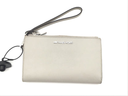 Wallet Designer By Michael Kors. Size: Large