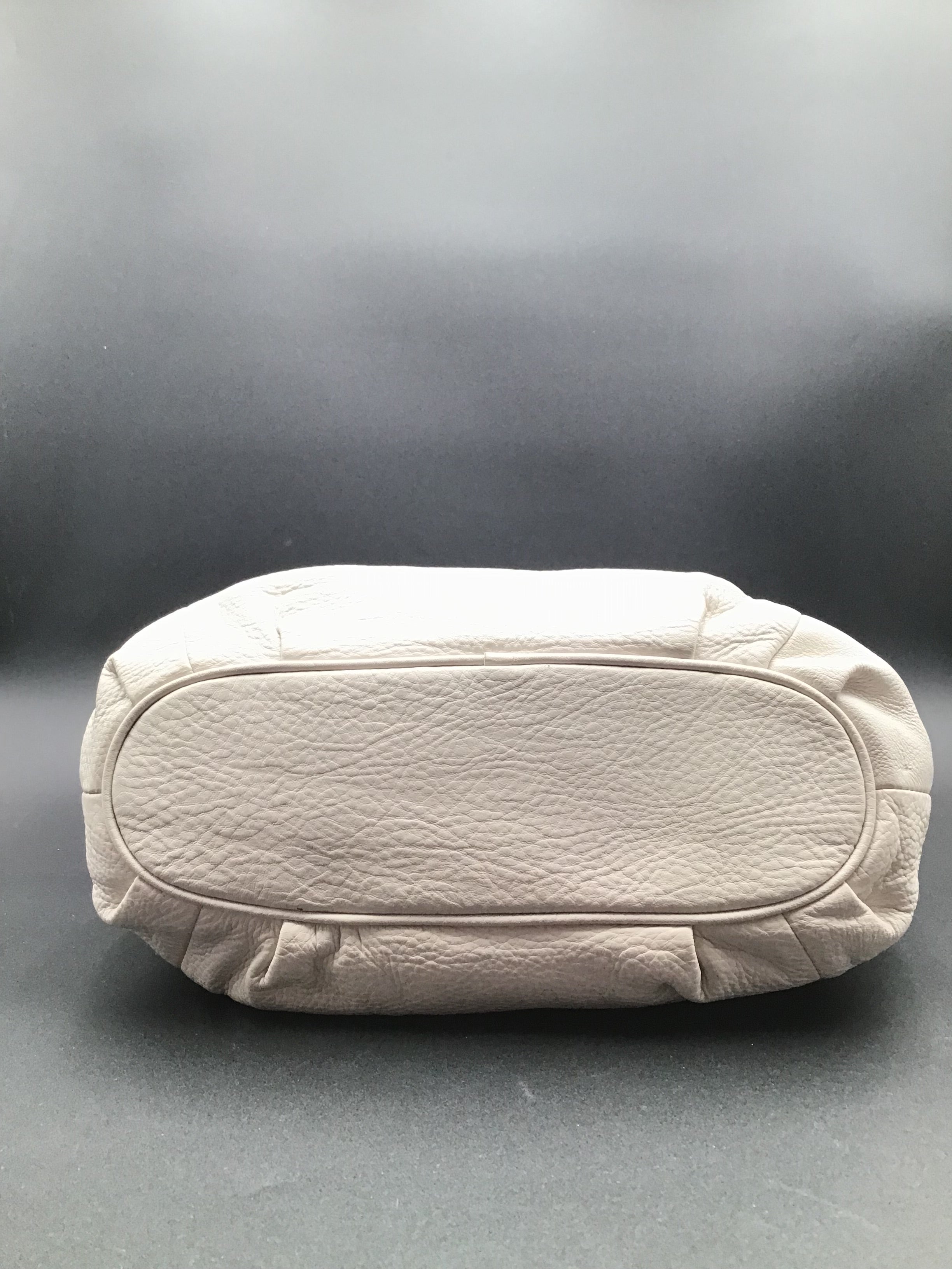 Handbag Designer By Michael Kors. Size: Large