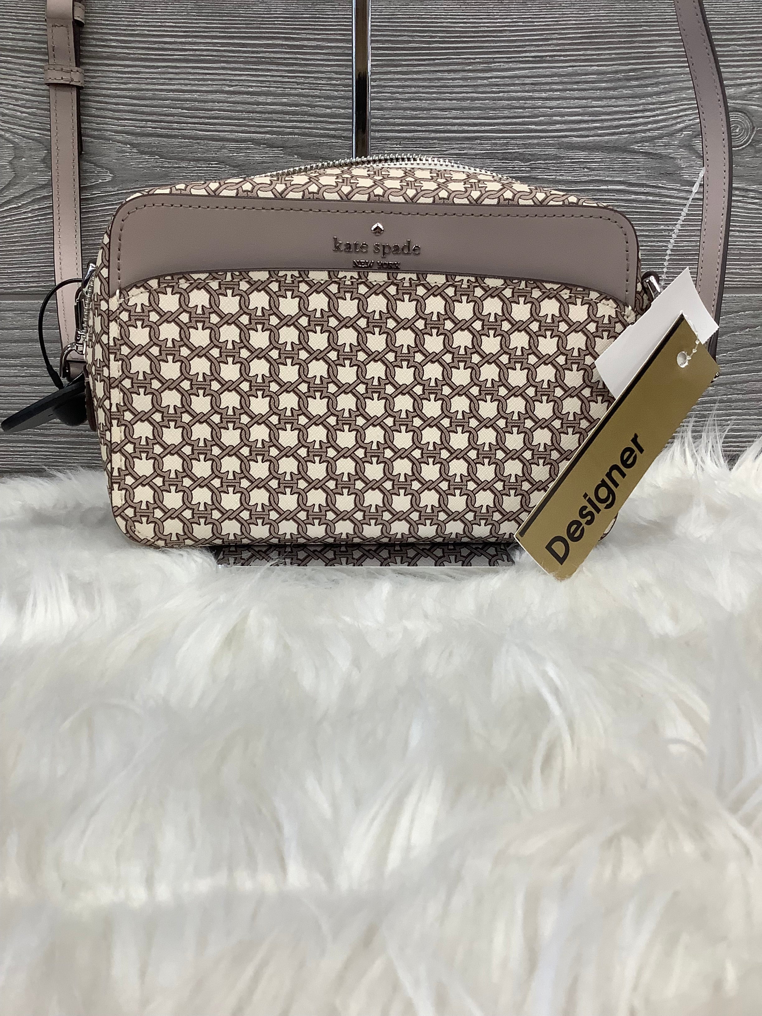 Crossbody Designer Kate Spade. Size Medium