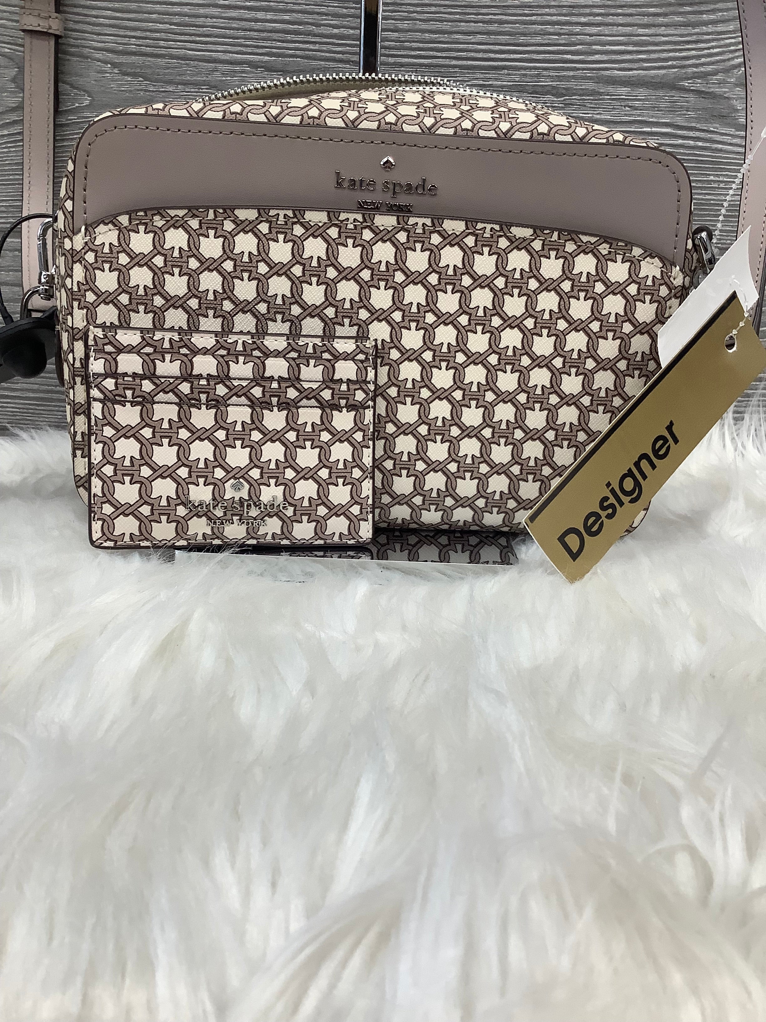 Crossbody Designer Kate Spade. Size Medium