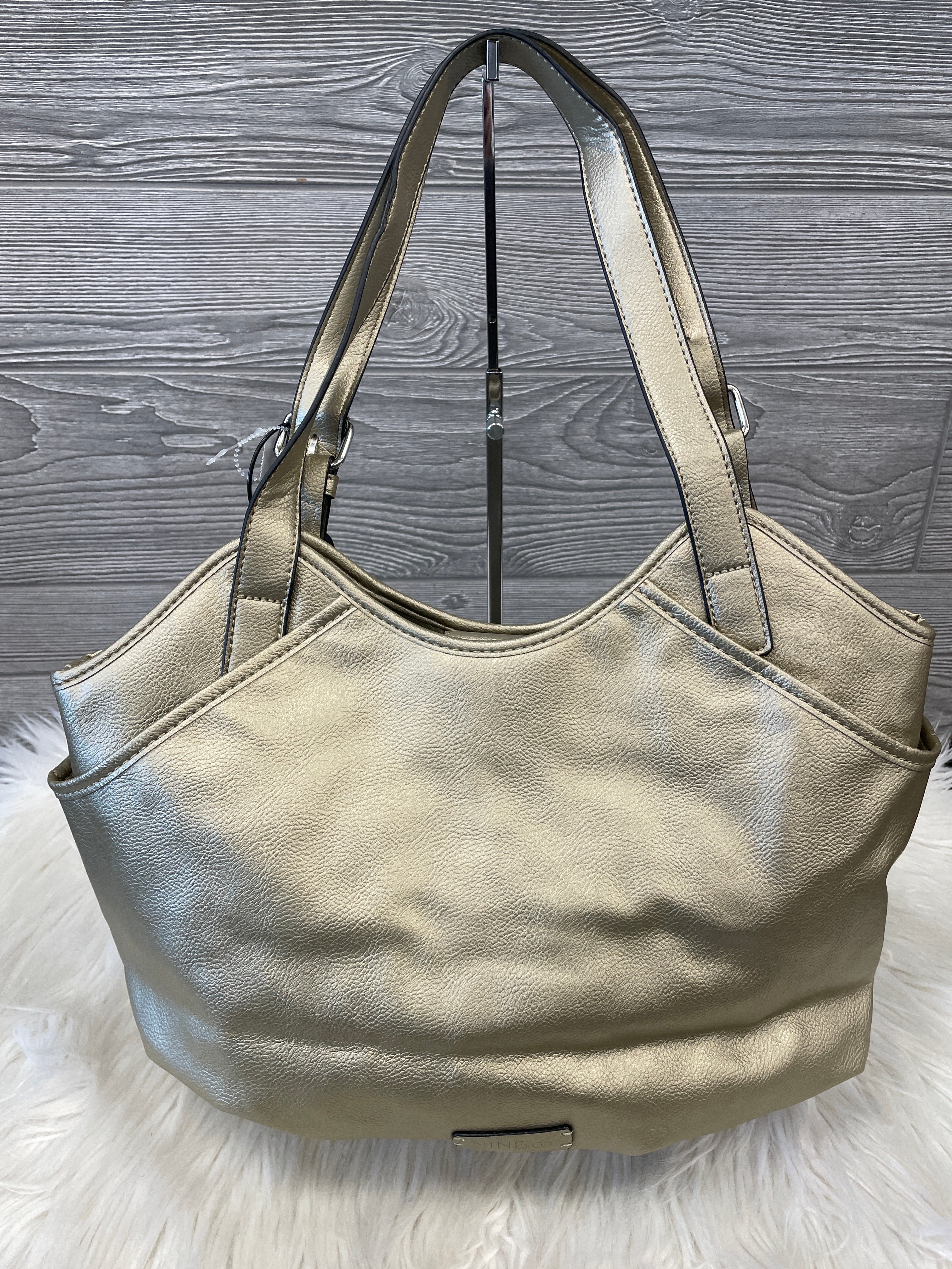 Handbag By Nine And Company. Size: Medium